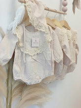 Load image into Gallery viewer, Bonnet Romper